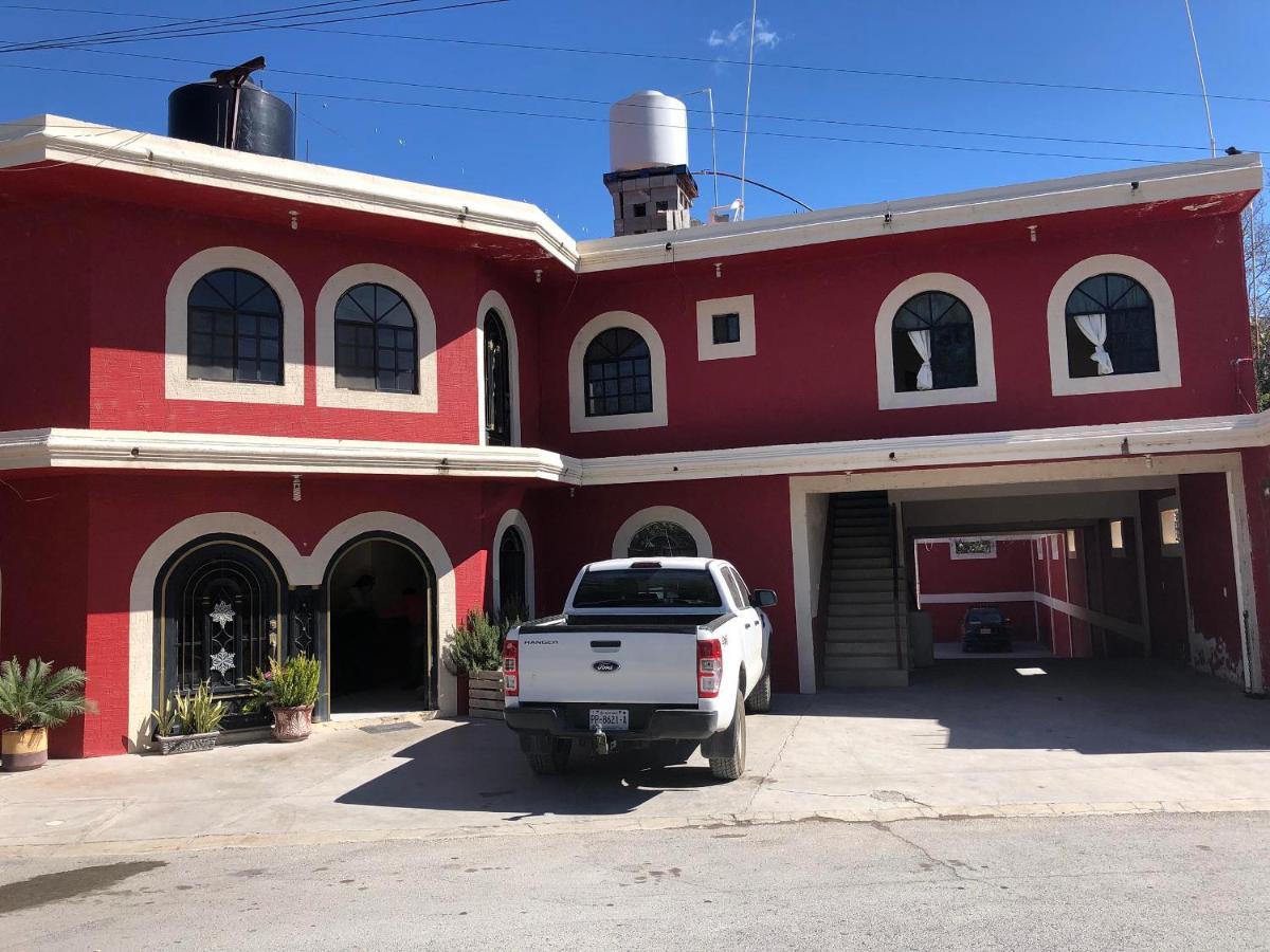 Oyo Hotel Cuatro Reales Galeana Exterior photo